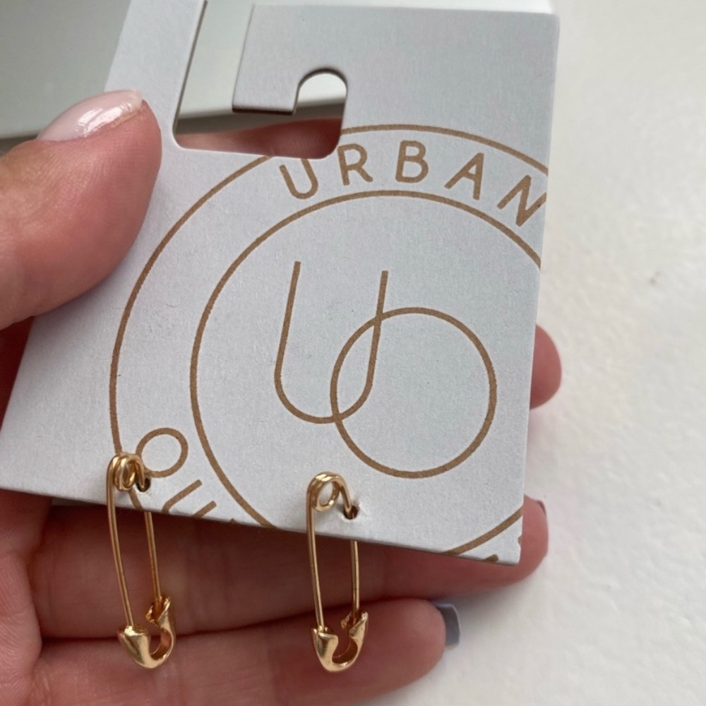 Safety pin Earrings